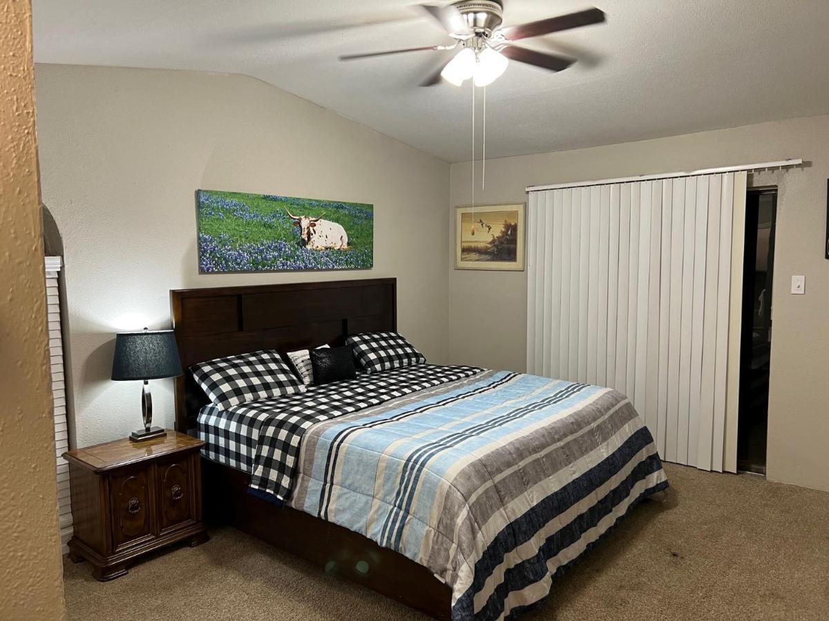 Beautiful 1-Bedroom Townhome With Nice Amenities هيوستن المظهر الخارجي الصورة