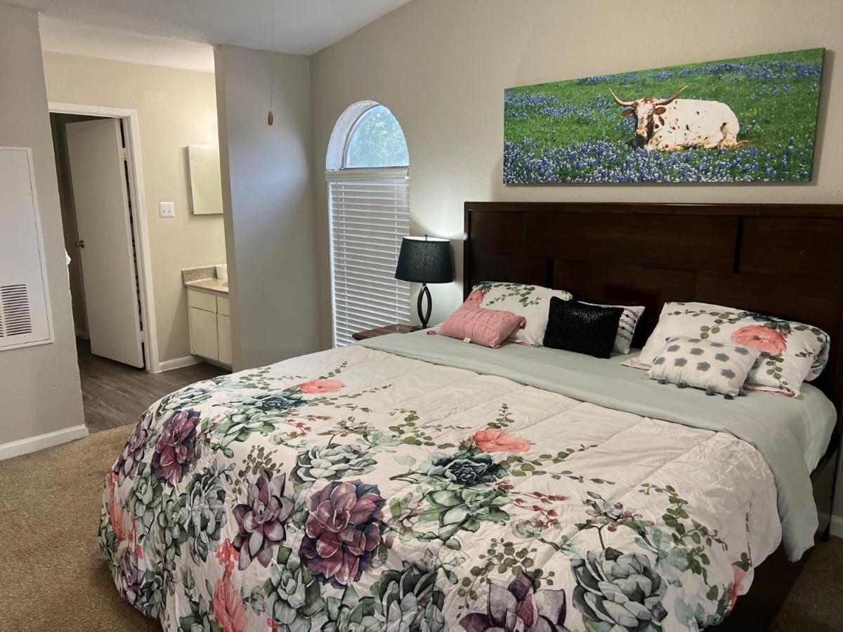Beautiful 1-Bedroom Townhome With Nice Amenities هيوستن المظهر الخارجي الصورة